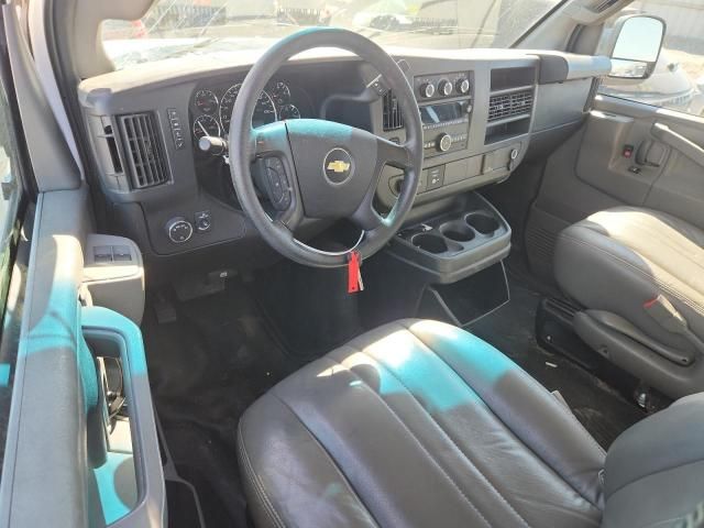 2016 Chevrolet Express G2500