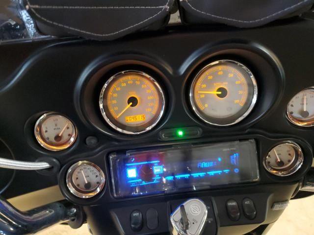 2009 Harley-Davidson Flhx