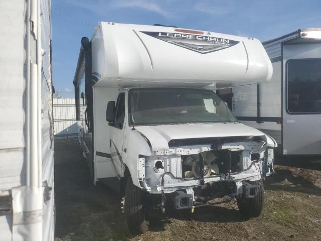 2024 Ford Econoline E450 Super Duty Cutaway Van