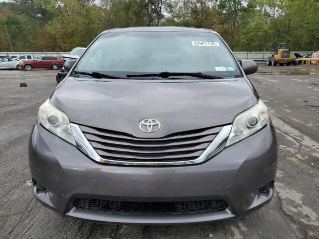 2015 Toyota Sienna le