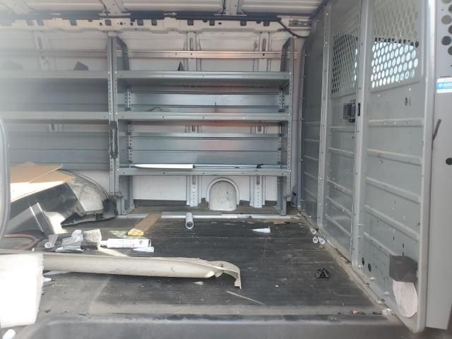 2015 Chevrolet Express G2500