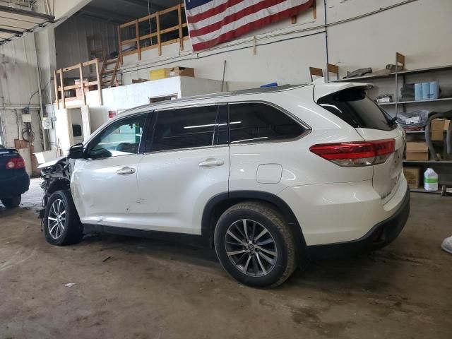 2019 Toyota Highlander se