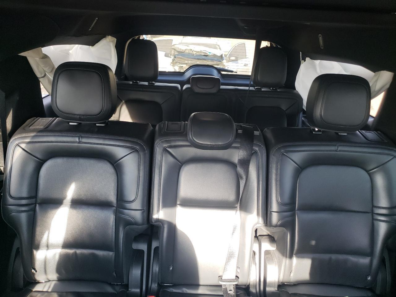 2022 Lincoln Navigator l