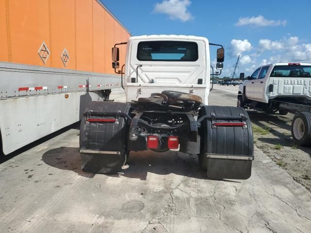 2006 International 4300 Semi Truck