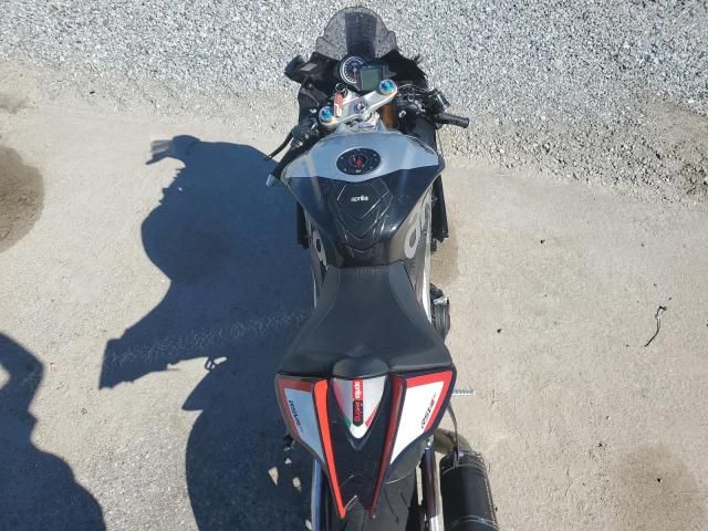 2016 Aprilia RSV4 RF