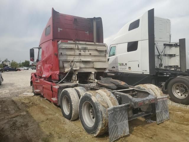2007 Volvo VNL Semi Truck