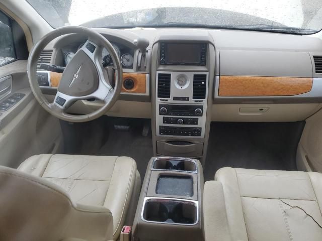 2010 Chrysler Town & Country Limited