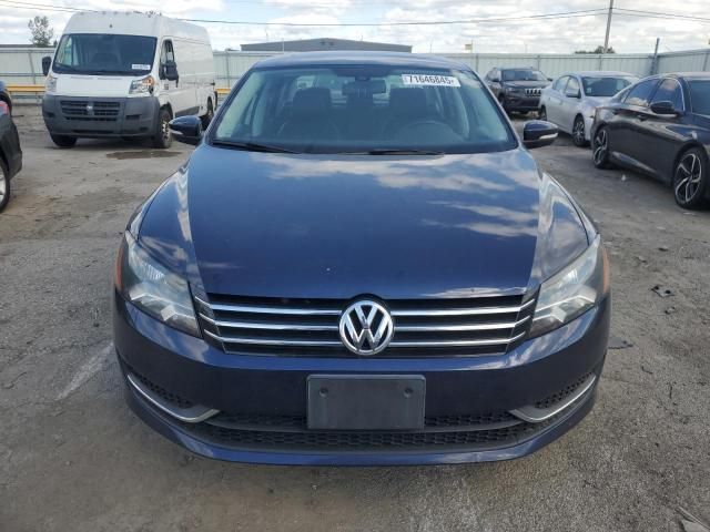 2012 Volkswagen Passat SE
