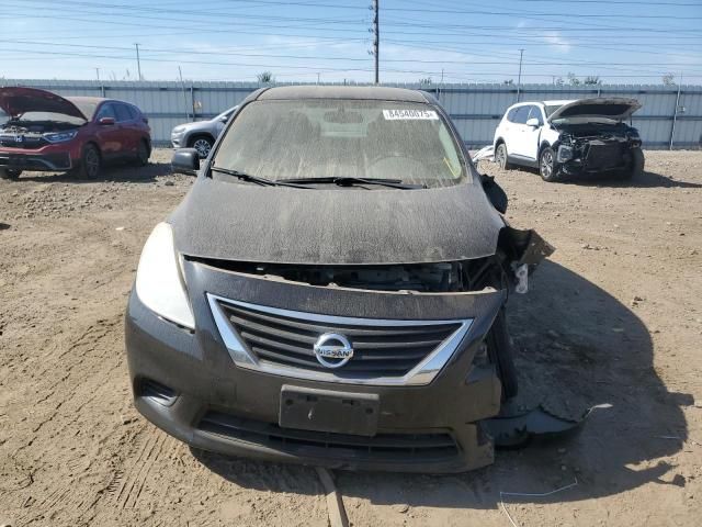 2014 Nissan Versa s