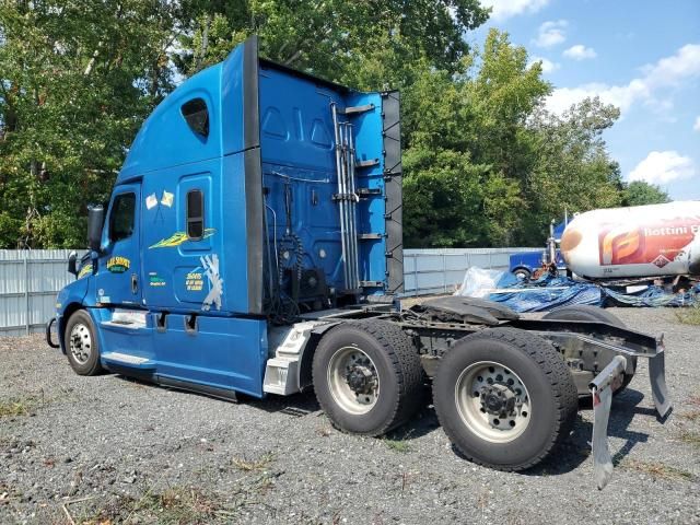 2020 Freightliner Cascadia 126 Semi Truck