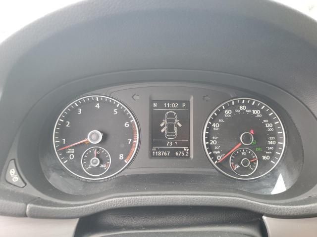 2014 Volkswagen Passat SE