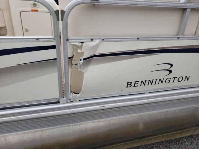 2003 Bennington Marine Pontoon