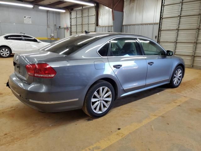 2012 Volkswagen Passat SEL