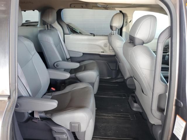 2021 Toyota Sienna Limited