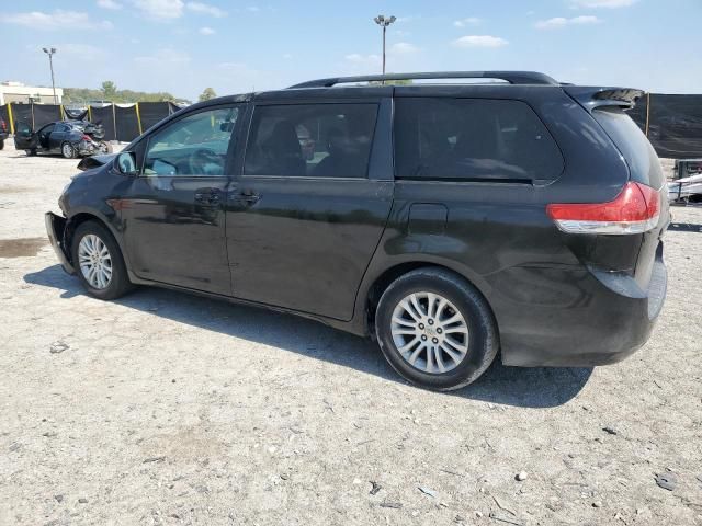 2012 Toyota Sienna XLE