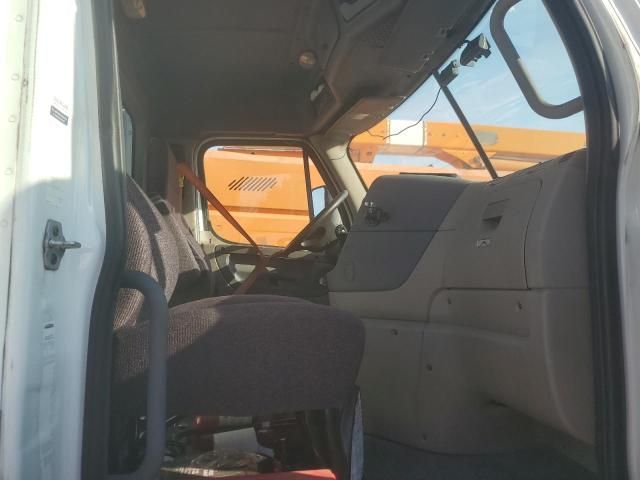 2017 Freightliner Cascadia 113 Semi Truck