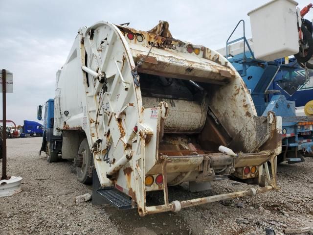 2013 Mack LEU600 Refuse Truck