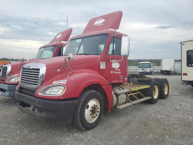 2009 Freightliner Columbia Semi Truck