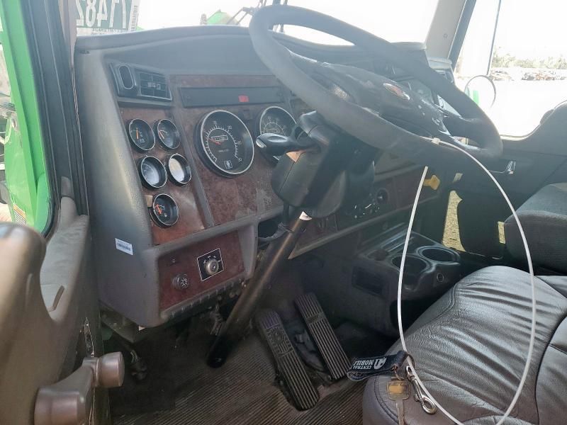 2009 Kenworth Construction T270