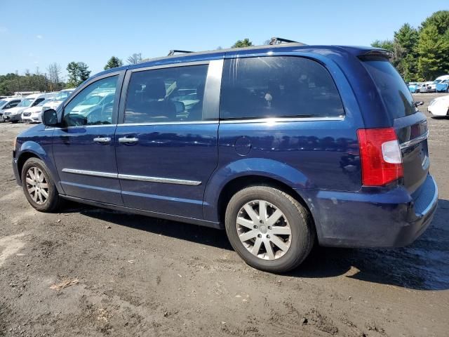 2016 Chrysler Town & Country Touring
