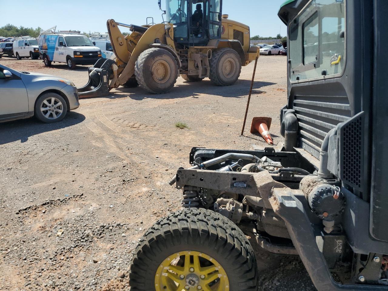 2025 John Deere Gator 875 R Utility Vehicle