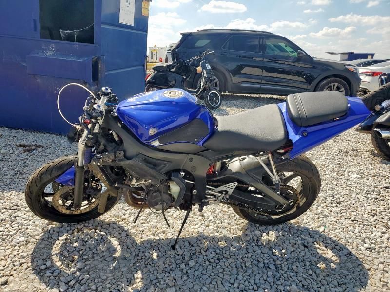 2004 Yamaha YZFR6 L