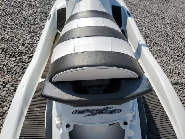 2018 Yamaha Waverunne