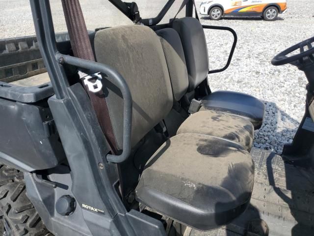 2018 Can-Am 2018 CAN-AM Defender HD8