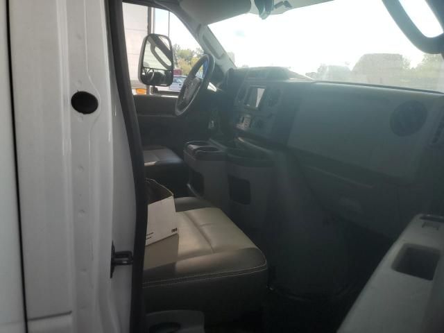 2024 Ford Econoline E450 Super Duty Cutaway Van