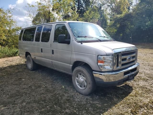 2014 Ford Econoline E350 Super Duty Wagon