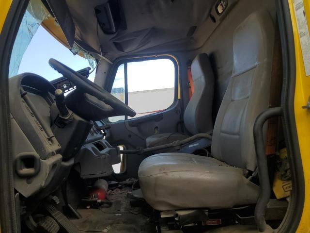 2014 Freightliner M2 106 MED-Expeditor Truck
