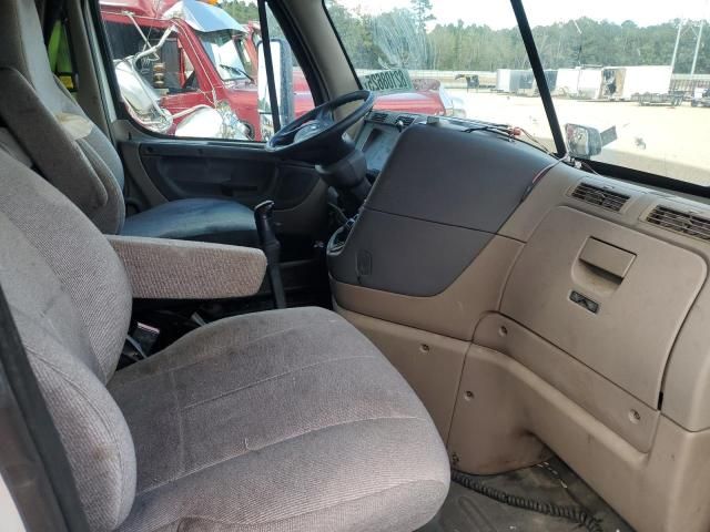 2014 Freightliner Cascadia 125 Semi Truck