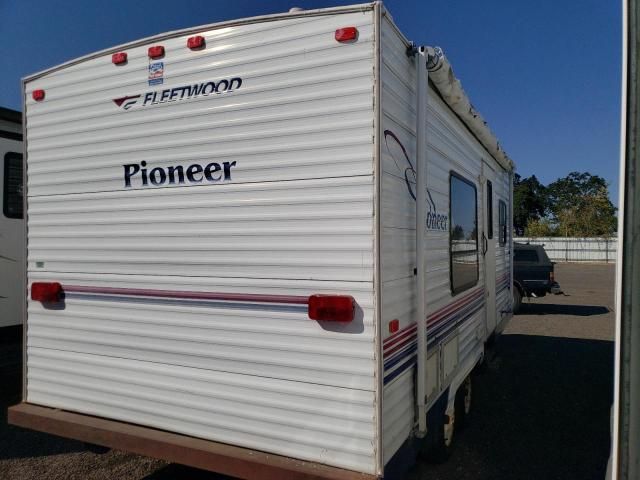 2005 Fleetwood Pioneer