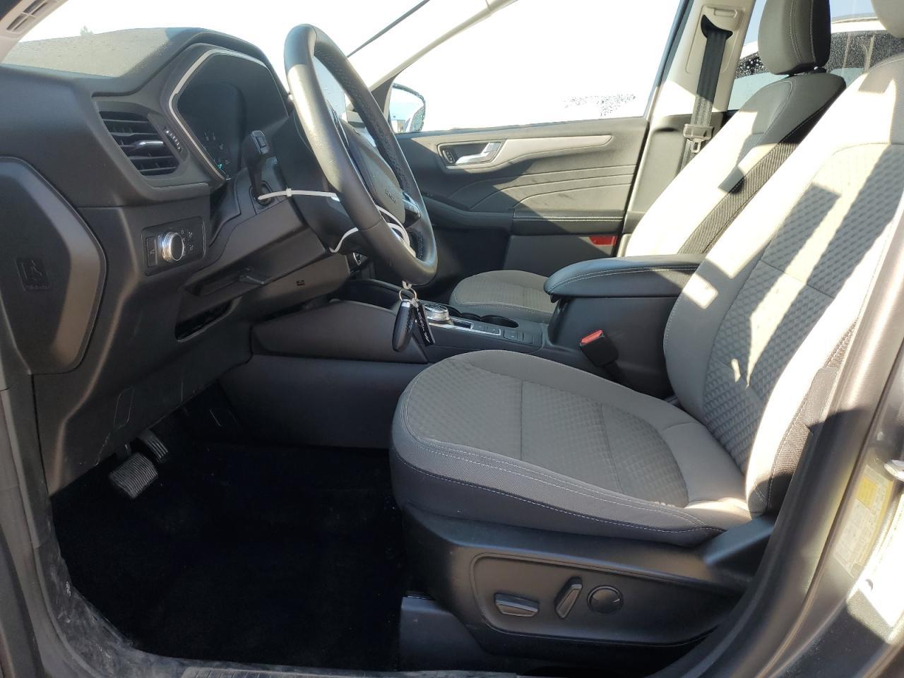 2021 Ford Escape se