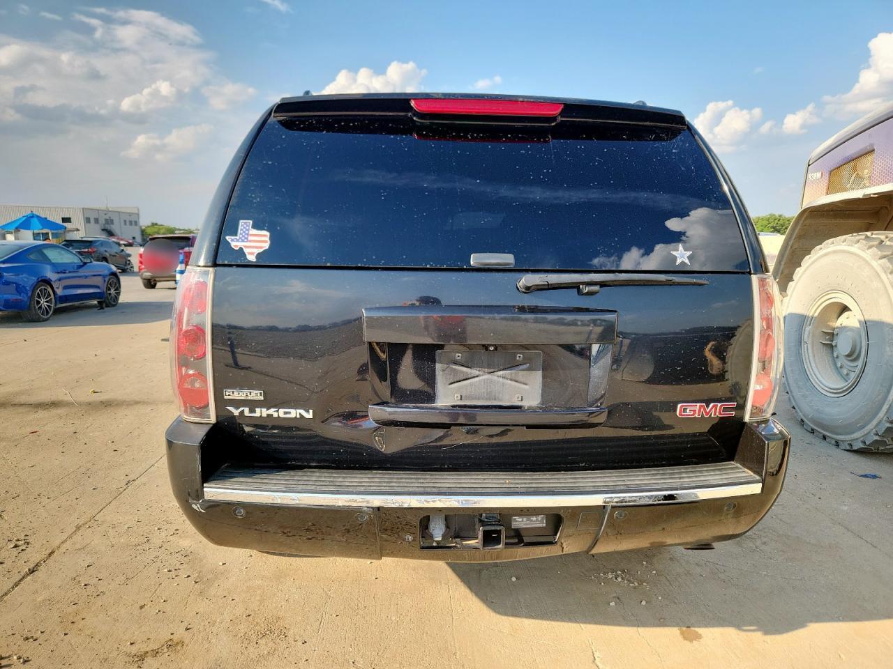 2012 GMC Yukon Denali
