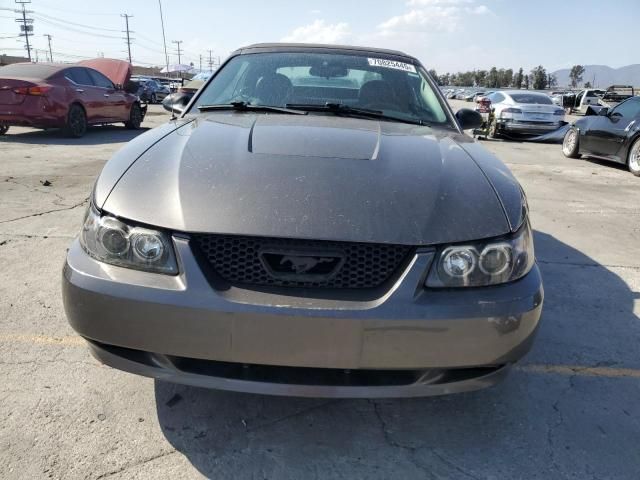 2003 Ford Mustang
