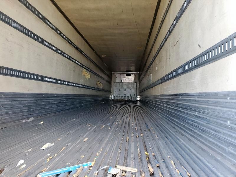 2000 Utility VS2R Refrigerated Van Trailer