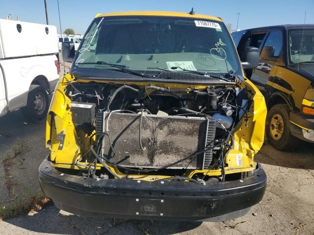 2020 Chevrolet Express G2500