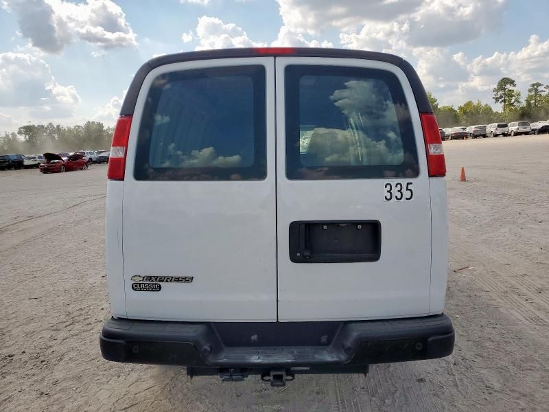 2020 Chevrolet Express G2500