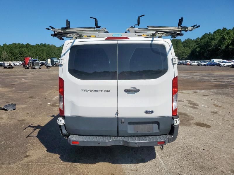 2018 Ford Transit T-250