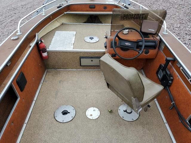 1982 Bluewater Yachts Boat