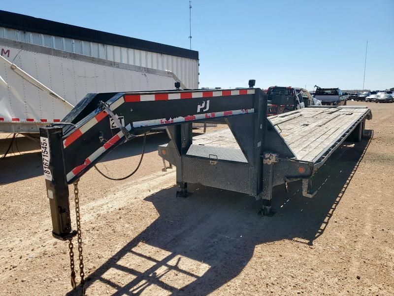 2014 PJ Equipment Trailer