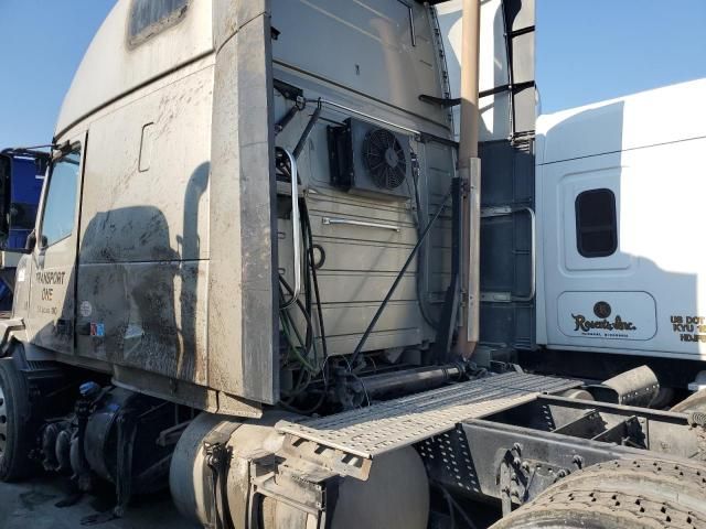 2018 Volvo VNL Semi Truck