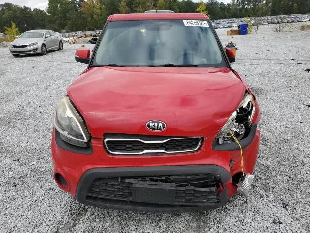 2013 KIA Soul +