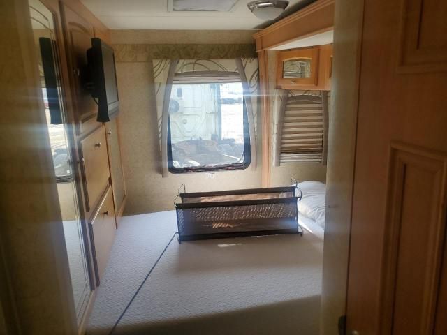 2008 Ford Econoline E450 Super Duty Cutaway Van