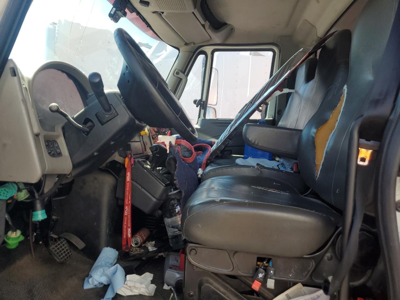 2017 International 4000 4300-Trucks Semi Truck