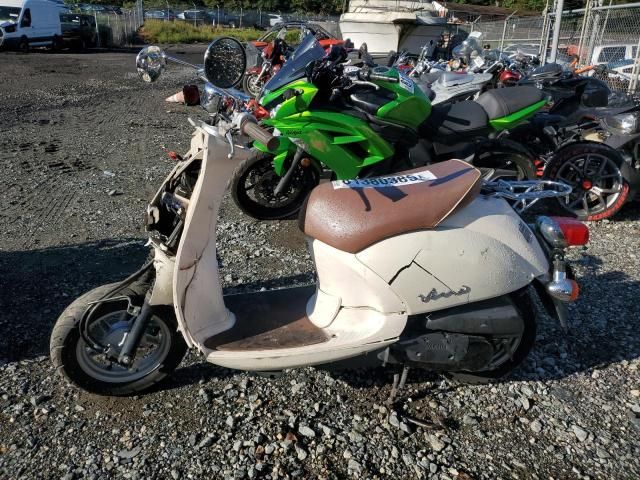 2013 Yamaha XC50