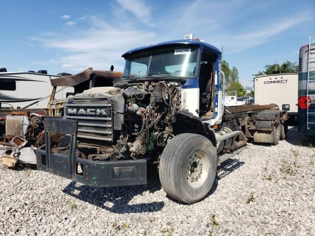 2010 Mack 800 GU800-Trucks Semi Truck