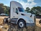 2017 Peterbilt Tractor 2017 Peterbilt 579 Semi Truck