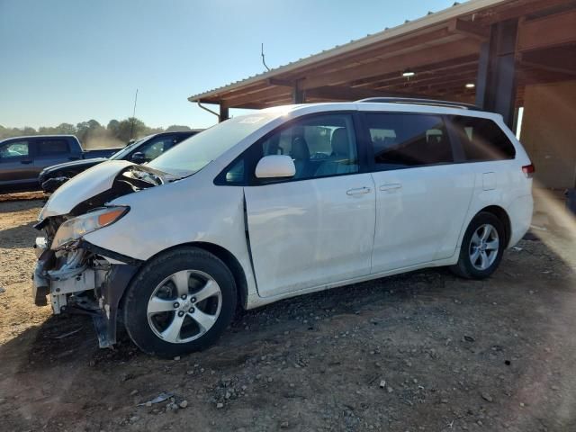 2012 Toyota Sienna LE